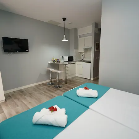 Rf Bambi Adults Only Апартаменты *